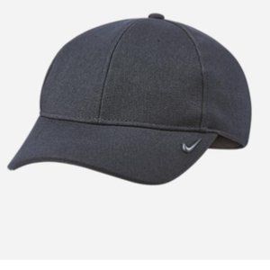 NWT ~ Nike Dri-FIT AeroBill One (Black)